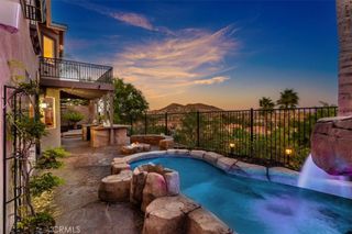 693 John Drive, Corona, CA 92879