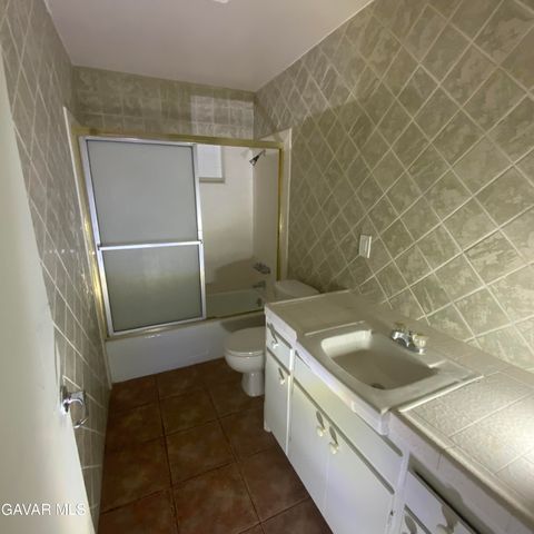 43236 20th Street, Lancaster, CA 93534