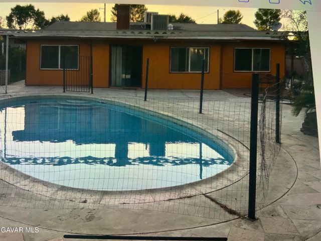 43236 20th Street, Lancaster, CA 93534