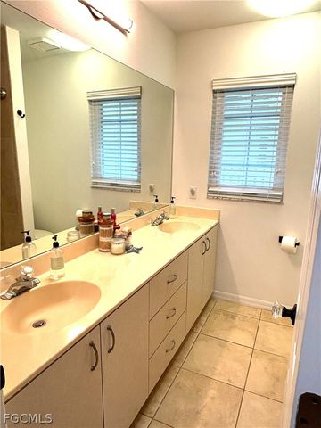 1090 Woods DR, Labelle, FL 33935