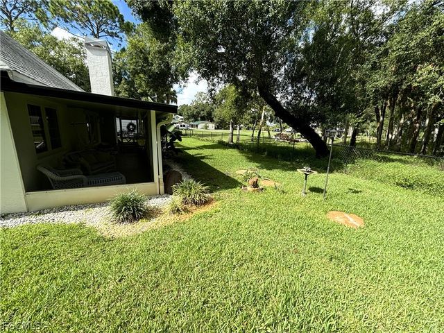 1090 Woods DR, Labelle, FL 33935