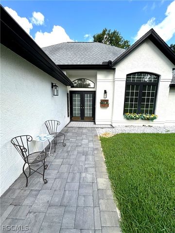 1090 Woods DR, Labelle, FL 33935