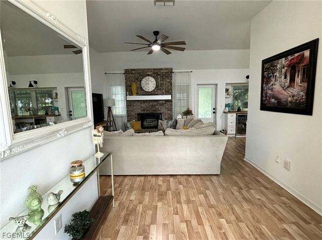 1090 Woods DR, Labelle, FL 33935