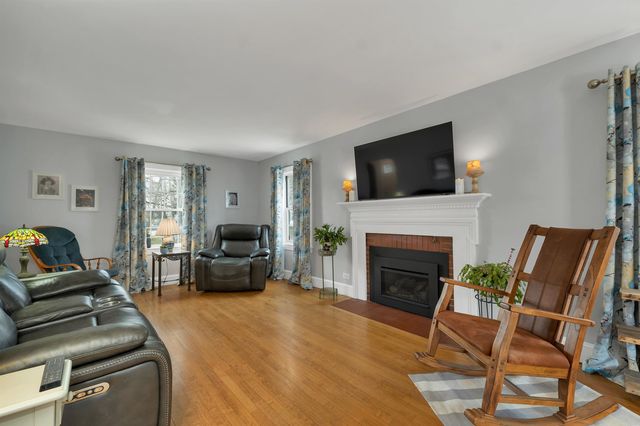 120 Peak Street, Manchester, NH 03104