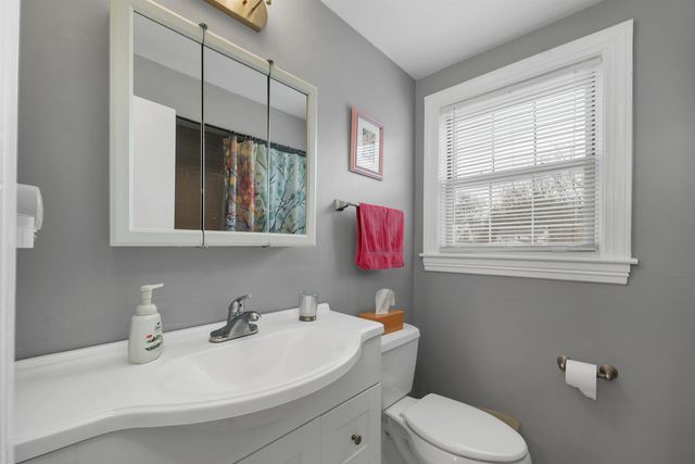 120 Peak Street, Manchester, NH 03104