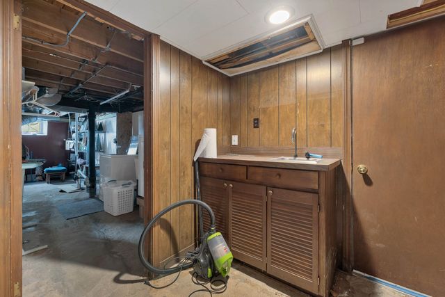 120 Peak Street, Manchester, NH 03104