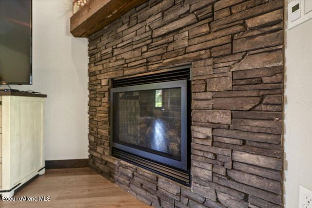 5055 W Whipsaw LN, Rathdrum, ID 83858