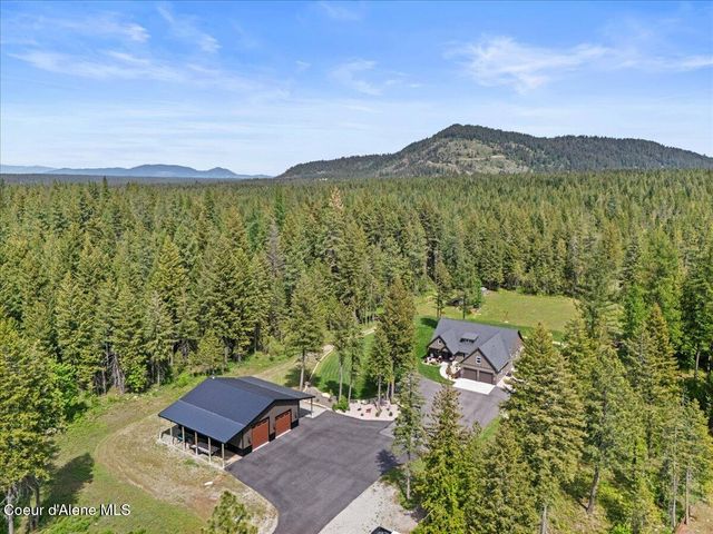 5055 W Whipsaw LN, Rathdrum, ID 83858
