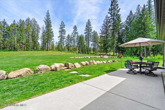 5055 W Whipsaw LN, Rathdrum, ID 83858