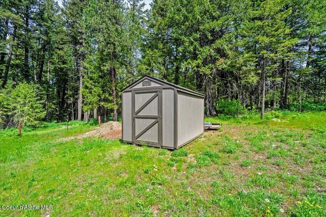 5055 W Whipsaw LN, Rathdrum, ID 83858