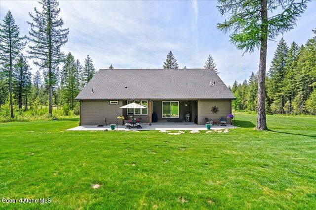 5055 W Whipsaw LN, Rathdrum, ID 83858