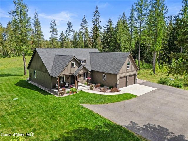 5055 W Whipsaw LN, Rathdrum, ID 83858