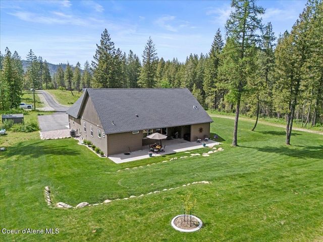 5055 W Whipsaw LN, Rathdrum, ID 83858