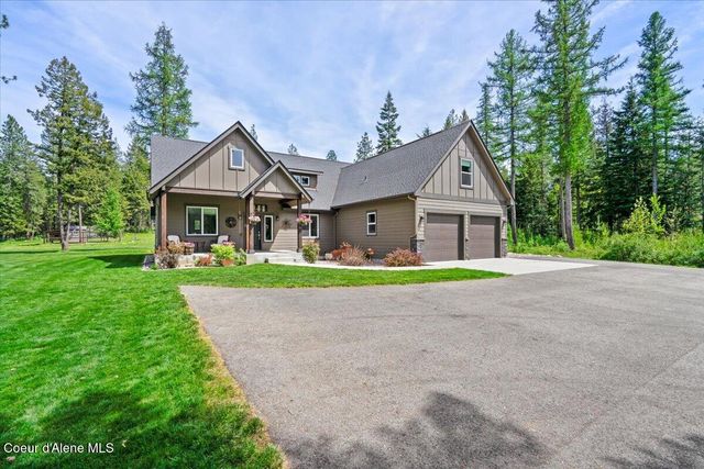 5055 W Whipsaw LN, Rathdrum, ID 83858