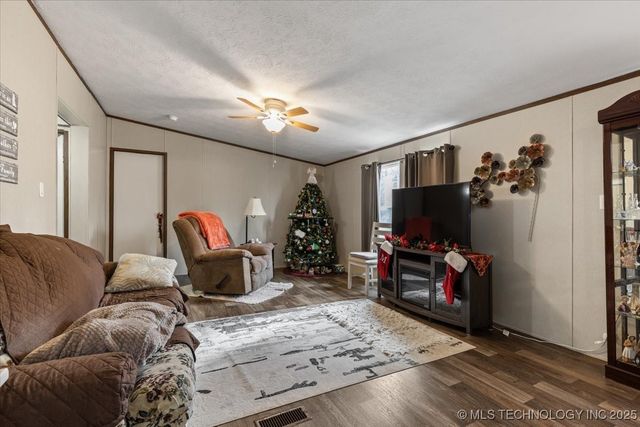 59056 S 4695 Road, Watts, OK 74964