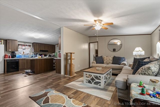 59056 S 4695 Road, Watts, OK 74964
