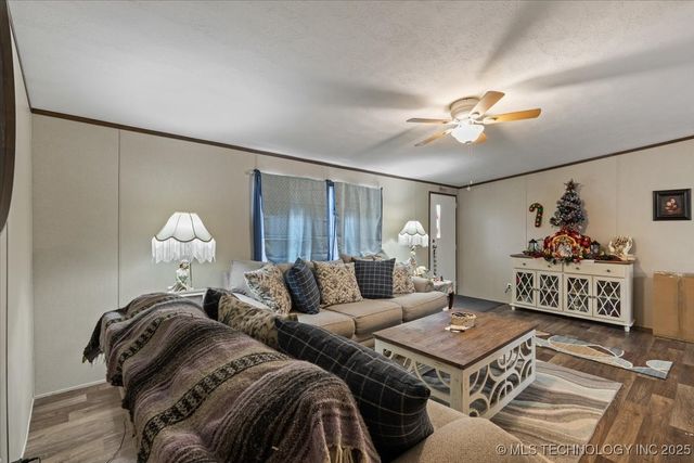 59056 S 4695 Road, Watts, OK 74964