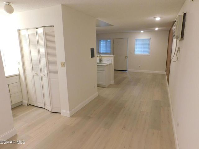 6213 Whitsett Avenue, North Hollywood, CA 91606
