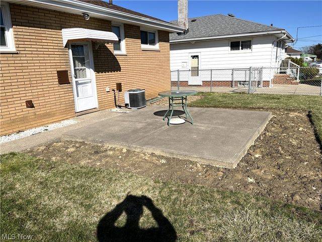 12416 Eastwood Boulevard, Garfield Heights, OH 44125