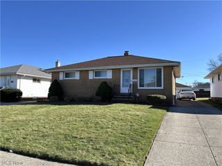 12416 Eastwood Boulevard, Garfield Heights, OH 44125