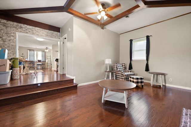 1080 Parkers Mill Road, Somerset, KY 42501