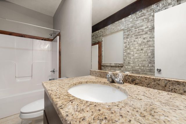 1080 Parkers Mill Road, Somerset, KY 42501