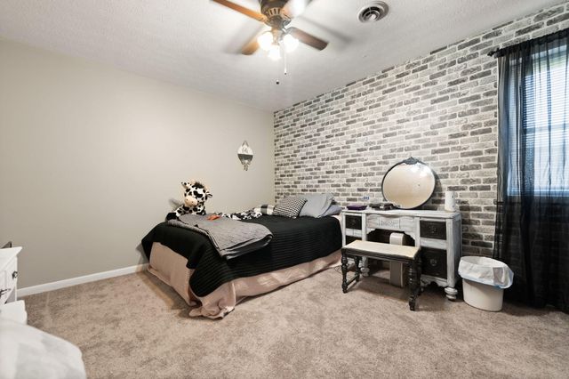 1080 Parkers Mill Road, Somerset, KY 42501