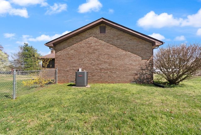 1080 Parkers Mill Road, Somerset, KY 42501