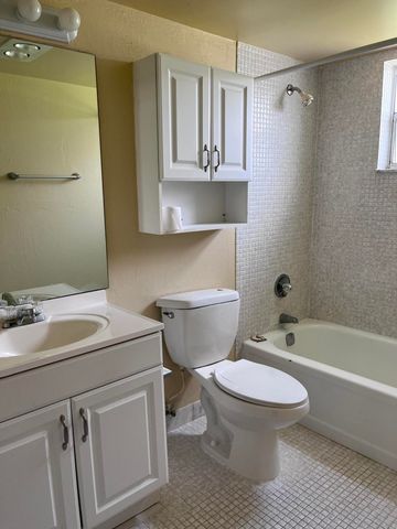 8141 SW 24th Court 108, Davie, FL 33324