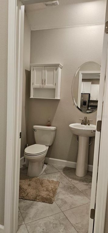 Image 12 of property listing at 6220 WINDSHIP COURT, Tampa, FL 33647