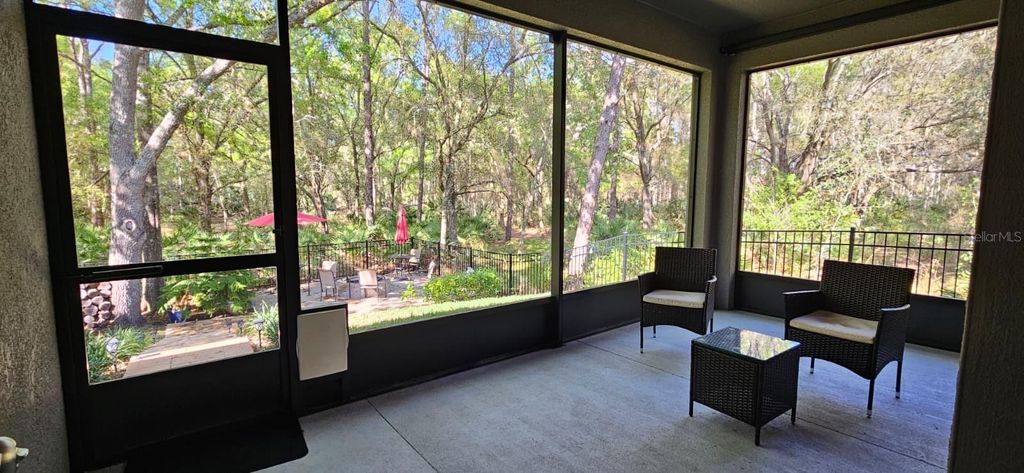 Image 13 of property listing at 6220 WINDSHIP COURT, Tampa, FL 33647