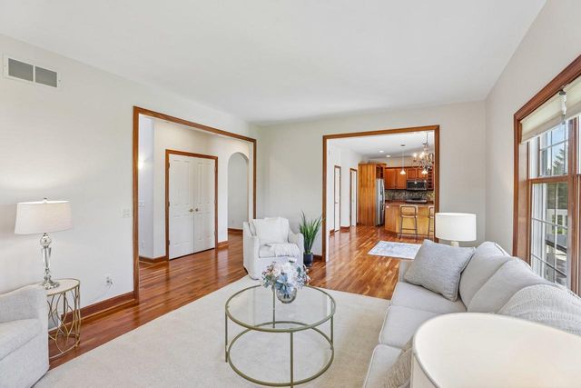 1606 Kohler Court, Waunakee, WI 53597