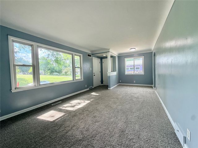 1012 30th Street SE, Cedar Rapids, IA 52403