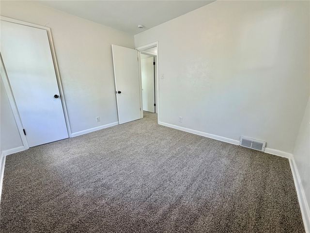 1012 30th Street SE, Cedar Rapids, IA 52403