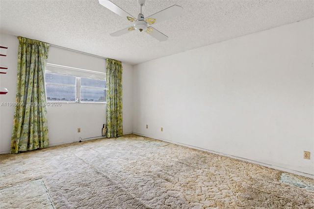 1020 Country Club Drive 305, Margate, FL 33063