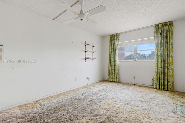 1020 Country Club Drive 305, Margate, FL 33063