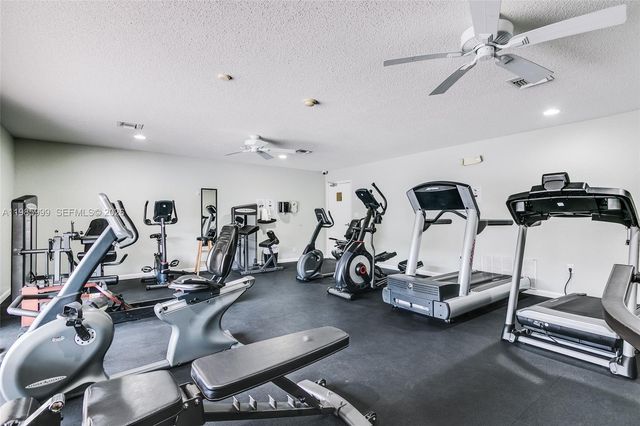 1020 Country Club Drive 305, Margate, FL 33063