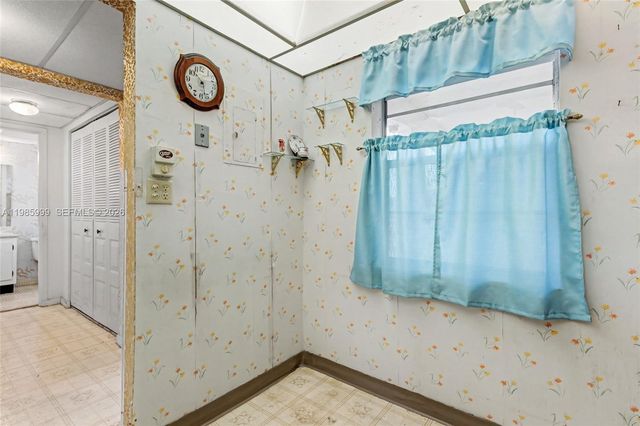 1020 Country Club Drive 305, Margate, FL 33063