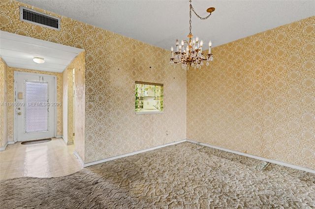 1020 Country Club Drive 305, Margate, FL 33063