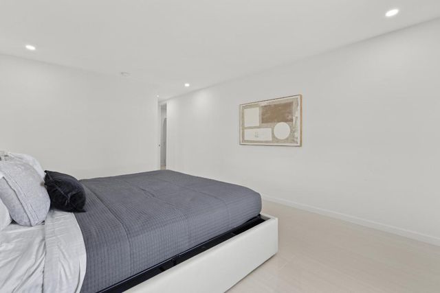 1750 NE 49th Street, Fort Lauderdale, FL 33334