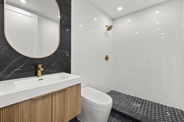 1750 NE 49th Street, Fort Lauderdale, FL 33334