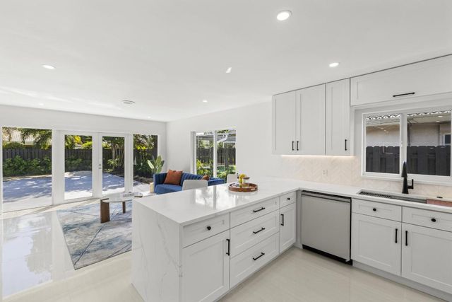 1750 NE 49th Street, Fort Lauderdale, FL 33334