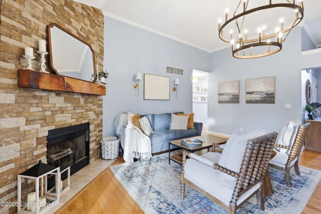 4300 Lost Spring Ct, Louisville, KY 40241