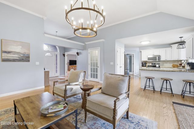 4300 Lost Spring Ct, Louisville, KY 40241