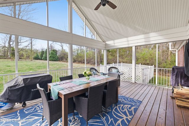 4300 Lost Spring Ct, Louisville, KY 40241