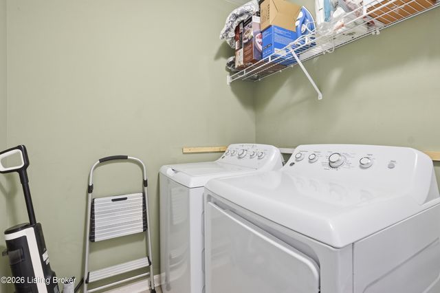 4300 Lost Spring Ct, Louisville, KY 40241