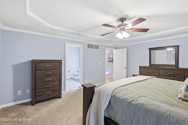 4300 Lost Spring Ct, Louisville, KY 40241