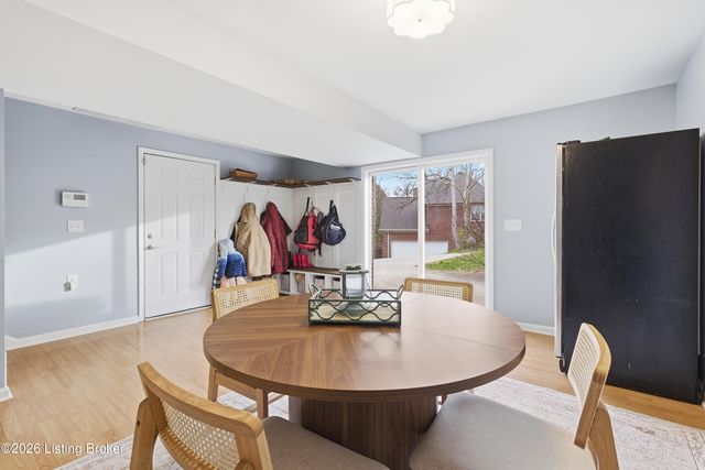 4300 Lost Spring Ct, Louisville, KY 40241