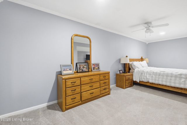 4300 Lost Spring Ct, Louisville, KY 40241