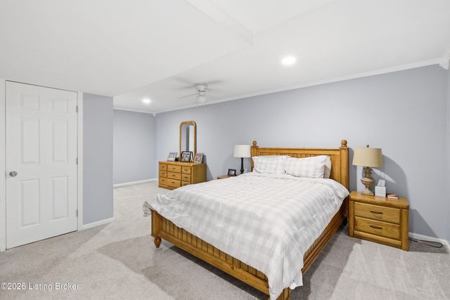 4300 Lost Spring Ct, Louisville, KY 40241